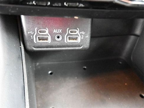 Used 2023 Dodge Durango GT image 9