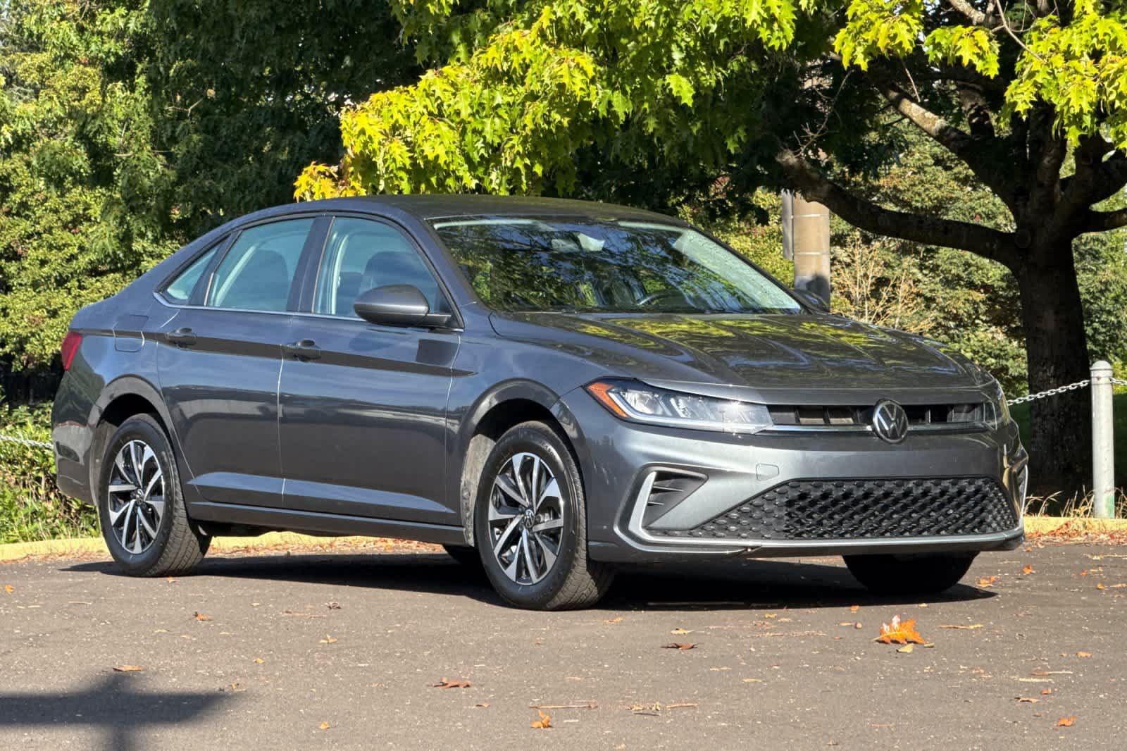 Used 2025 Volkswagen Jetta S FWD image 9