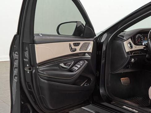Used 2018 Mercedes-Benz S 560 4MATIC Sedan image 7