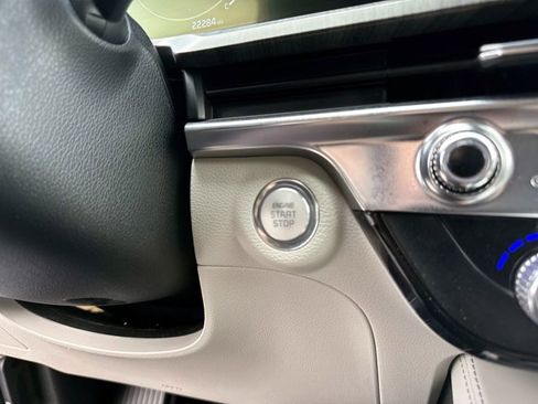 Used 2024 Kia Telluride SX w/ Towing Package FWD image 32
