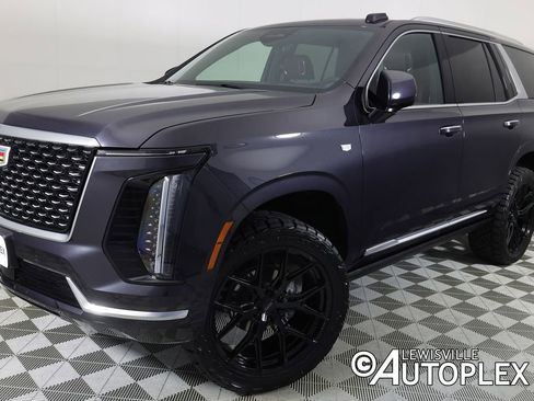 Used 2026 Cadillac Escalade Luxury w/ Touring Package AWD/4WD image 1