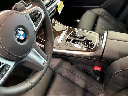 New 2026 BMW X5 sDrive40i w/ M Sport Package RWD image 7