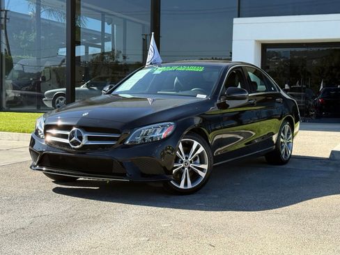Used 2020 Mercedes-Benz C 300 Sedan image 2