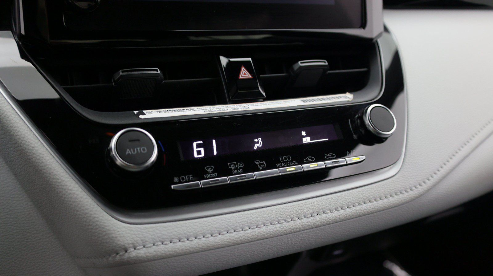 Used 2024 Toyota Corolla SE FWD image 15