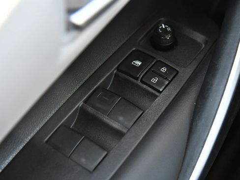 Used 2023 Toyota Corolla SE w/ SE Premium Package FWD image 34