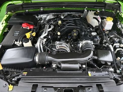 Used 2025 Jeep Gladiator Sport AWD/4WD image 29