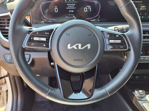 Used 2025 Kia Seltos S FWD image 16