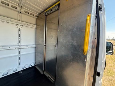 Used 2025 RAM ProMaster 2500 image 12