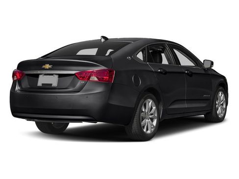 Used 2018 Chevrolet Impala LT image 2