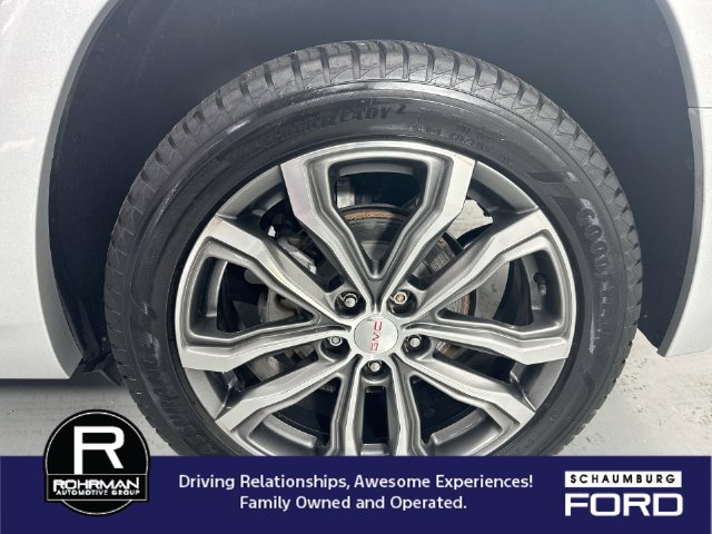 Used 2020 GMC Terrain Denali w/ Denali Premium Package AWD/4WD image 6