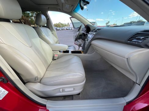 Used 2007 Toyota Camry XLE image 25