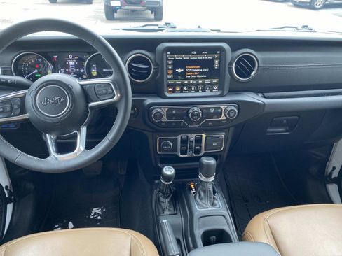 Used 2023 Jeep Wrangler Sahara image 20