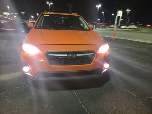 Used 2019 Subaru Crosstrek 2.0i Premium image 2