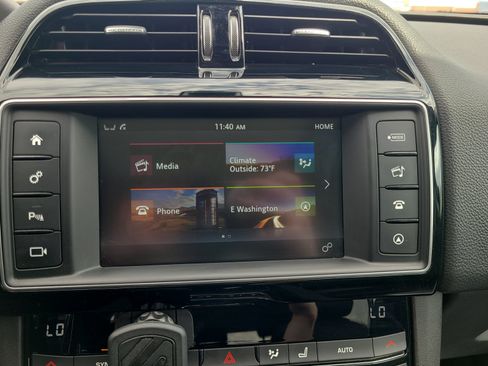 Used 2017 Jaguar F-PACE Prestige AWD/4WD image 17