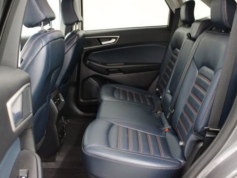 Used 2024 Ford Edge SEL w/ Sport Appearance Package AWD/4WD image 12