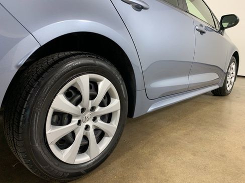 Used 2023 Toyota Corolla LE w/ Carpet Mat Package (TMS) image 34