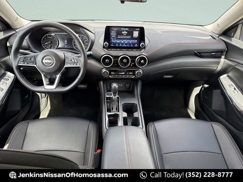 Certified 2025 Nissan Sentra SR w/ SR Premium Package FWD image 19