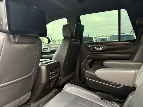 Used 2021 Chevrolet Tahoe LT w/ Luxury Package image 8