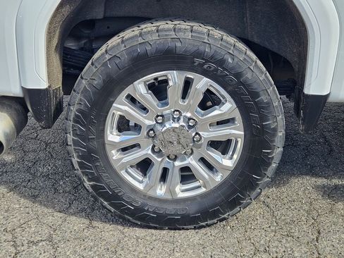 Used 2020 GMC Sierra 2500 Denali w/ Denali Ultimate Package AWD/4WD image 9