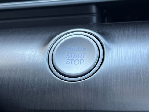 New 2025 Hyundai Kona SEL image 23