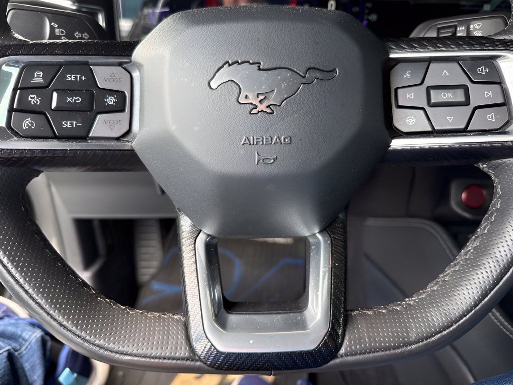 Used 2025 Ford Mustang Premium RWD image 7