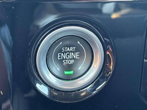 Used 2023 Chevrolet Silverado 1500 LT AWD/4WD image 12