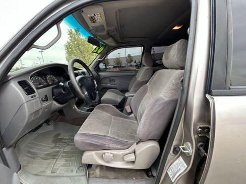 Used 2002 Toyota 4Runner SR5 image 12