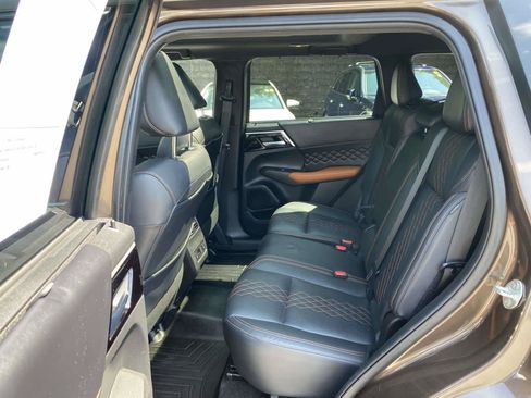 Used 2022 Mitsubishi Outlander SEL AWD/4WD image 28