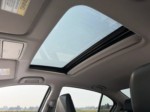 Used 2016 Honda Accord Touring image 10