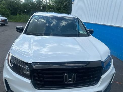Used 2023 Honda Ridgeline Black Edition image 3