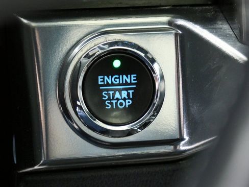 Used 2021 Ford F150 Lariat w/ Equipment Group 502A High image 27