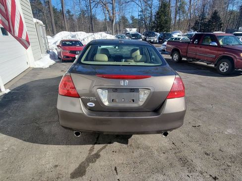 Used 2006 Honda Accord EX image 6