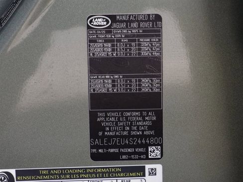 Used 2025 Land Rover Defender 110 S image 25