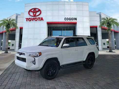 Certified 2023 Toyota 4Runner SR5 Premium image 1