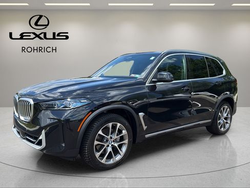 Used 2025 BMW X5 xDrive40i w/ Premium Package AWD/4WD image 1