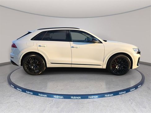 Used 2025 Audi SQ8 Premium Plus w/ S Sport Package image 4