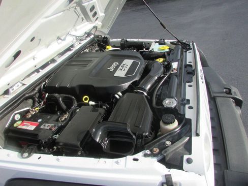 Used 2012 Jeep Wrangler Sport image 21