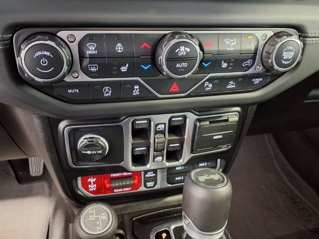 Used 2026 Jeep Wrangler Unlimited Rubicon AWD/4WD image 15