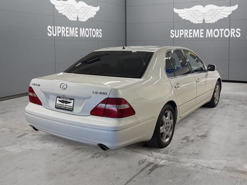 Used 2004 Lexus LS 430 w/ Modern Luxury Pkg RWD image 5