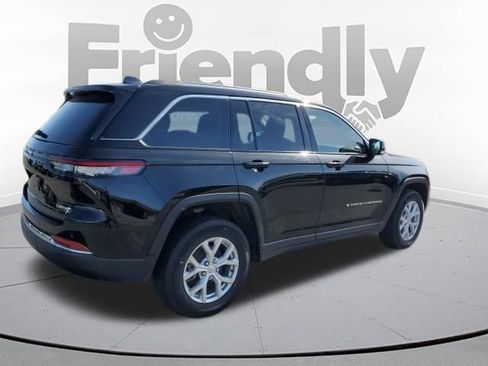 Used 2023 Jeep Grand Cherokee Limited AWD/4WD image 5