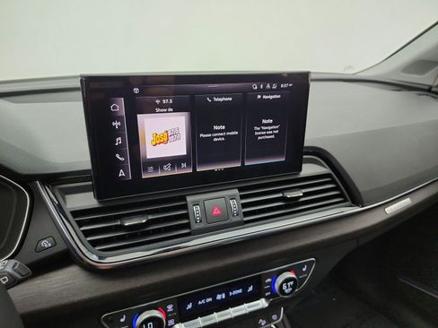 Used 2023 Audi Q5 2.0T Premium Plus w/ Premium Plus Package AWD/4WD image 10
