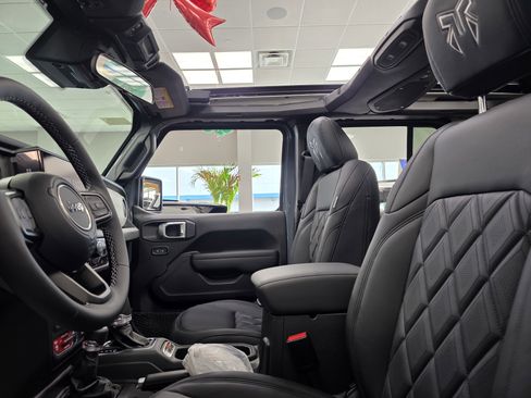 New 2025 Jeep Wrangler Unlimited Sport image 14