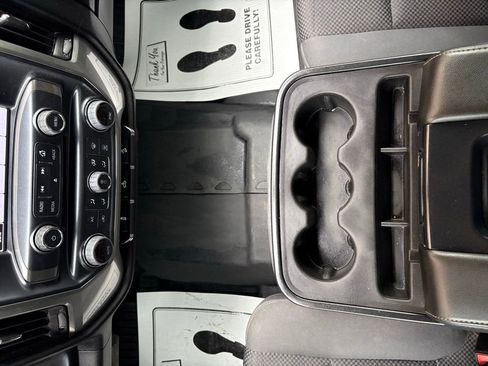 Used 2018 Chevrolet Silverado 1500 LT w/ All Star Edition image 32