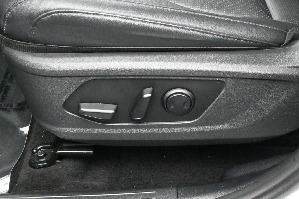 Used 2026 Kia Sportage EX FWD image 12