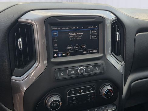 Used 2022 Chevrolet Silverado 1500 Custom AWD/4WD image 10