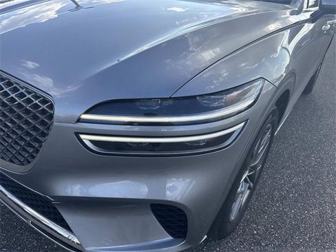 Used 2025 Genesis GV70 2.5T image 10