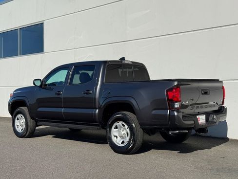 Certified 2023 Toyota Tacoma SR AWD/4WD image 5