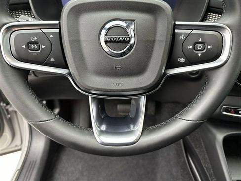 Certified 2025 Volvo XC40 B5 Plus image 14