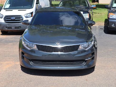Used 2016 Kia Optima LX FWD image 2