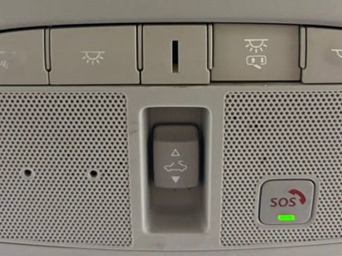 Used 2021 Nissan Armada SL w/ Captain's Chairs Package image 36